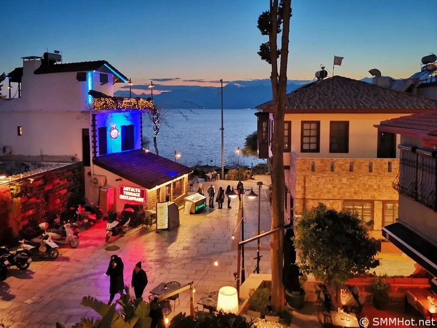 Mono Hotel, Анталья, Турция: отель для романтиков в самом сердце Старого города